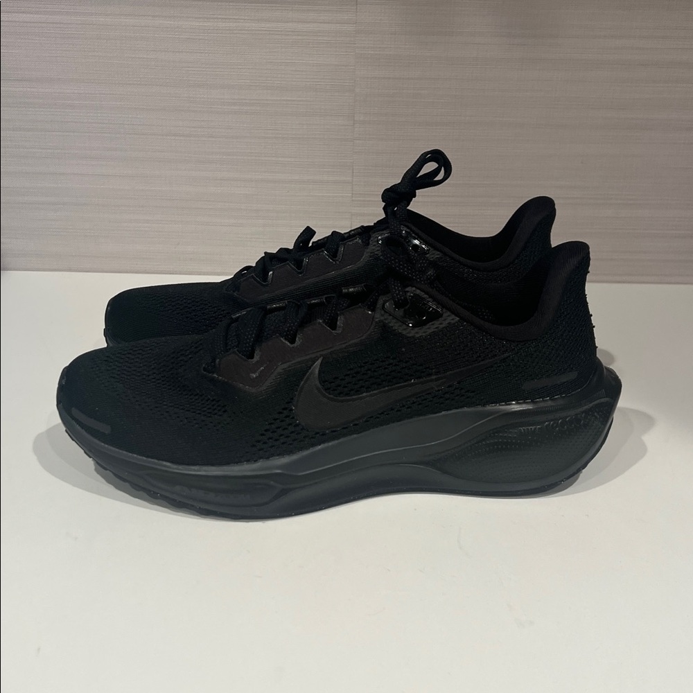 Nike Air Zoom Pegasus 41 Women Black NWT